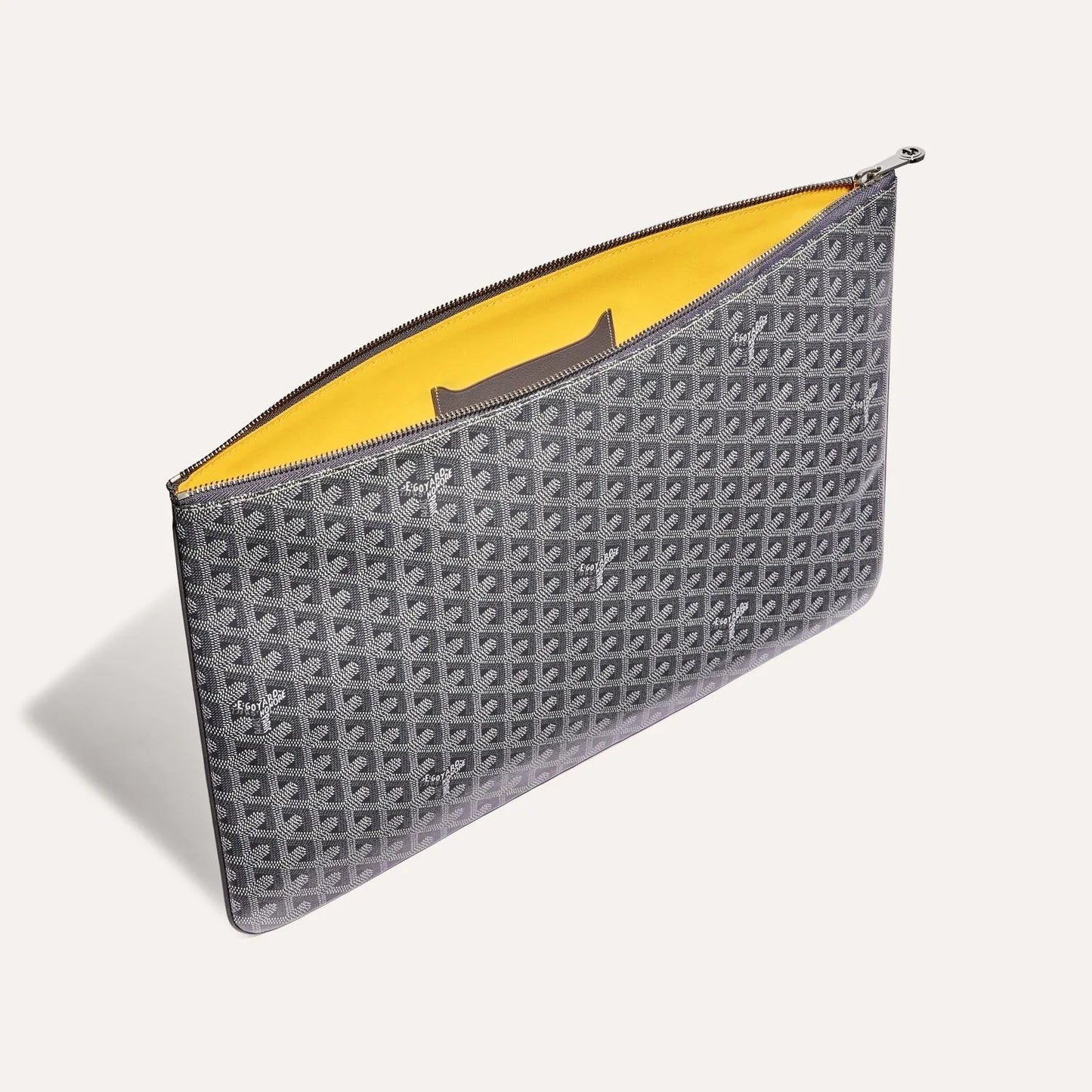 GOYARD | תיק קלאץ׳